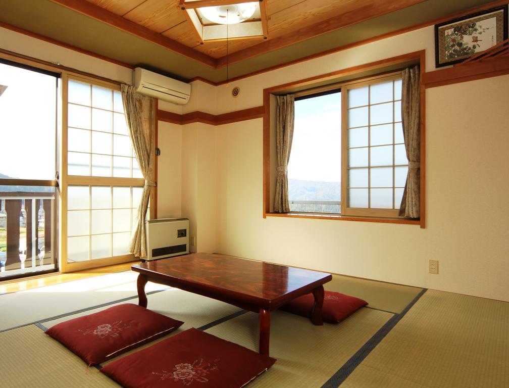 Villa Katashio Nozawaonsen Exterior photo