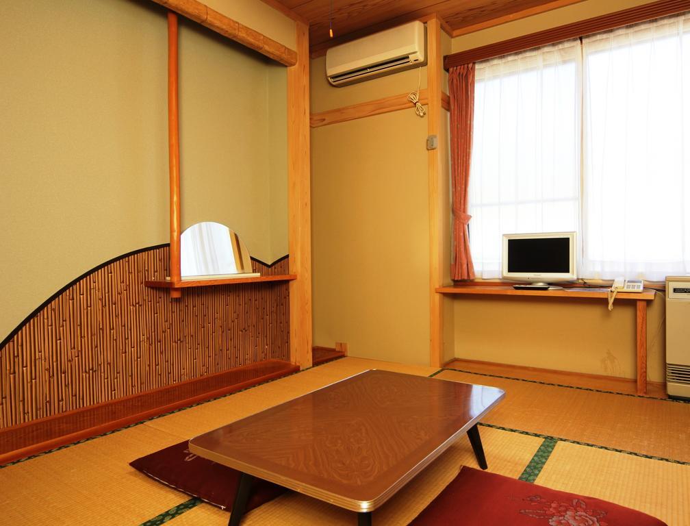 Villa Katashio Nozawaonsen Exterior photo